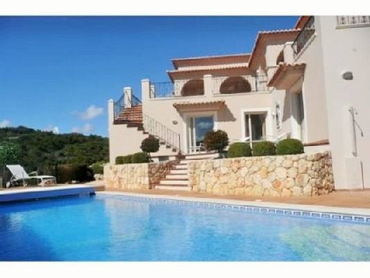 Villa te koop in Portugal - Algarve - Faro - Lagoa - Carvoeiro -  1.400.000