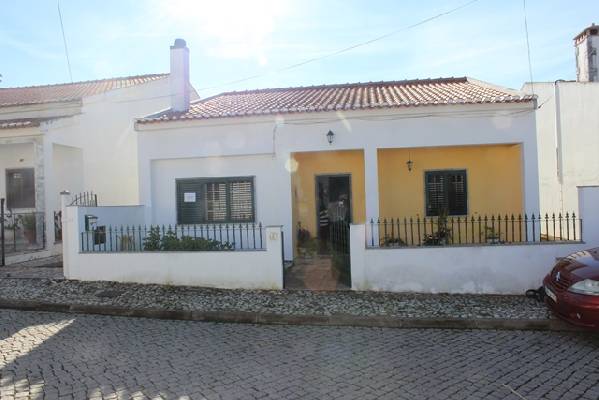 Villa te koop in Portugal - Beja - Vidigueira -  136.000