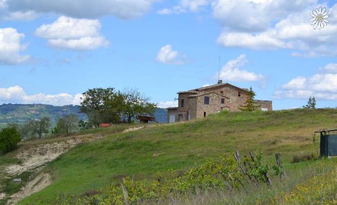 (Woon)boerderij te koop in Itali - Umbri - Fabro -  190.000