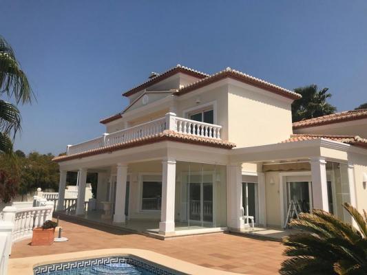 Villa te koop in Spanje - Valencia (Regio) - Costa Blanca - Moraira -  735.000