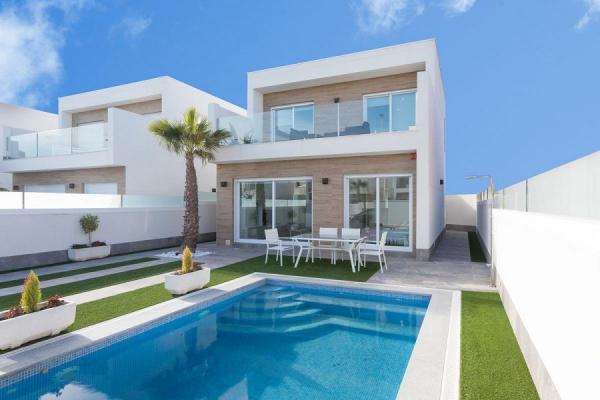 Villa te koop in Spanje - Valencia (Regio) - Costa Blanca - Pilar De La Horadada -  259.000