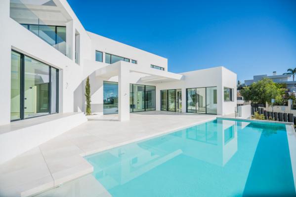 Villa te koop in Spanje - Andalusi - Costa del Sol - Marbella -  3.490.000