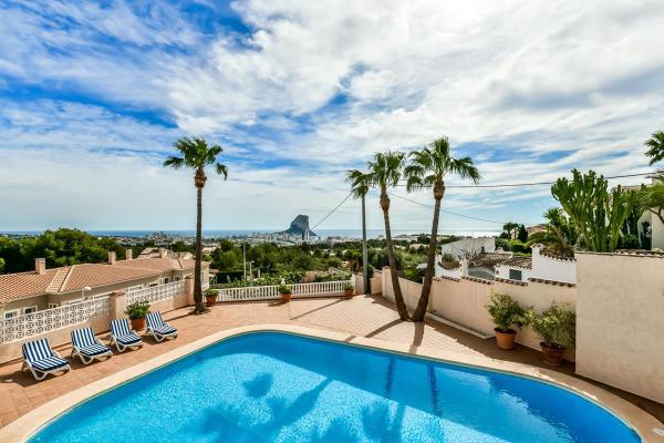 Villa te koop in Spanje - Valencia (Regio) - Costa Blanca - Calpe -  695.000