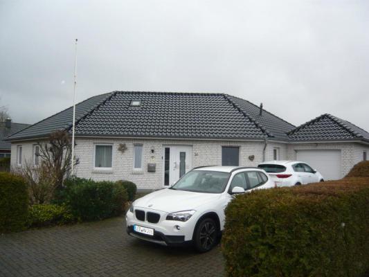 Bungalow te koop in Duitsland - Nedersachsen - Ost-Friesland - Weener -  0
