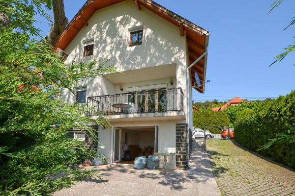 Villa for sale in Hungary - Pannonia (West) - Balaton - Vonyarcvashegy -  290.000