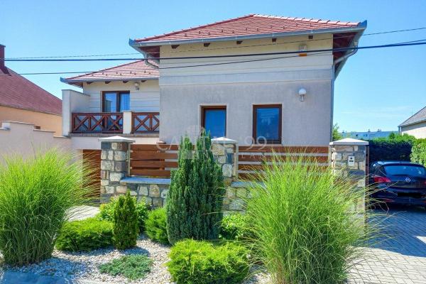 Villa for sale in Hungary - Pannonia (West) - Balaton - Tapolca -  325.000