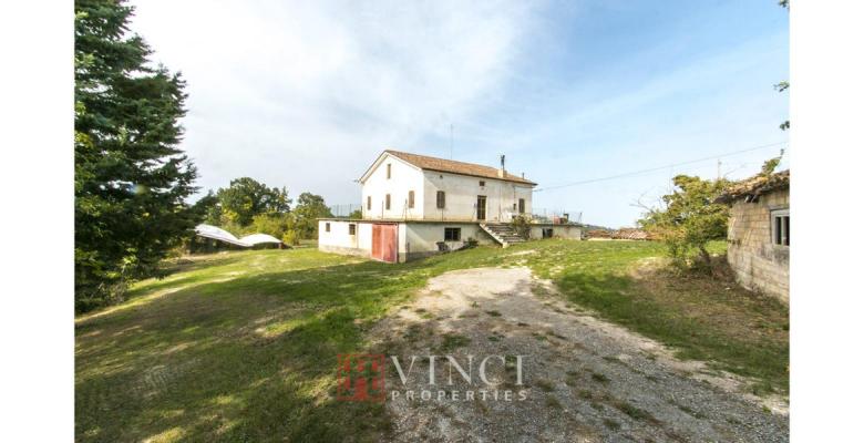 (Woon)boerderij te koop in Itali - Marken / Marche - San Ruffino -  295.000