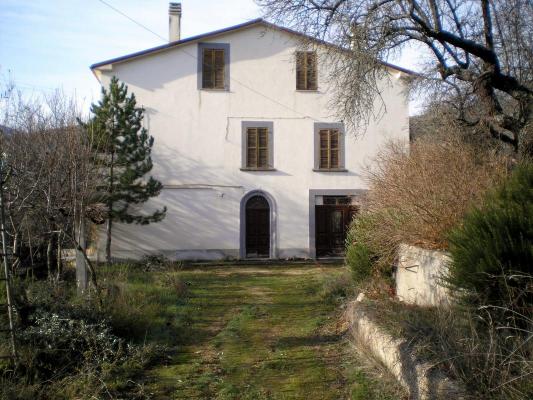 Landhuis te koop in Itali - Abruzzen / Abruzzo - Ofena -  198.000
