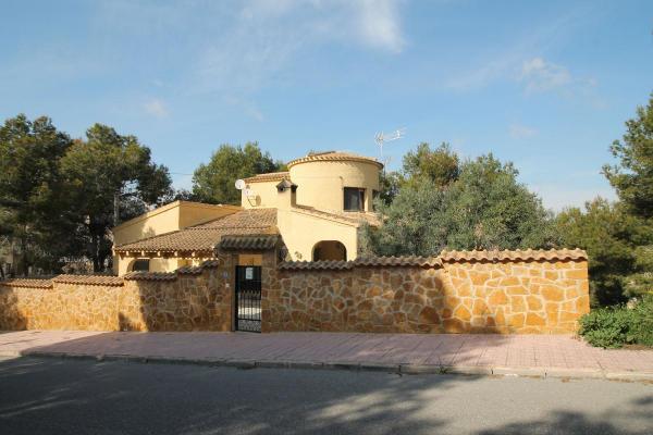 Villa te koop in Spanje - Valencia (Regio) - Costa Blanca - Orihuela Costa -  385.000