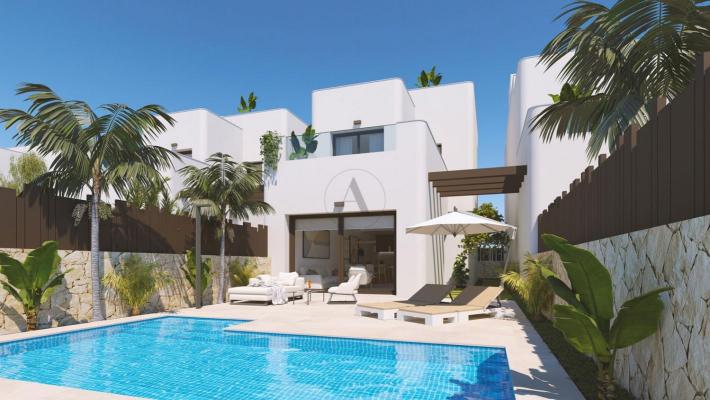 Villa te koop in Spanje - Valencia (Regio) - Costa Blanca - Orihuela Costa -  468.000