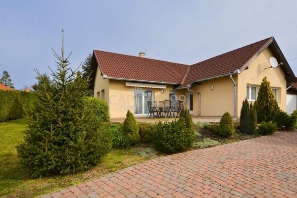 Villa te koop in Hongarije - Pannonia (West) - Balaton - Gyenesdias -  345.000
