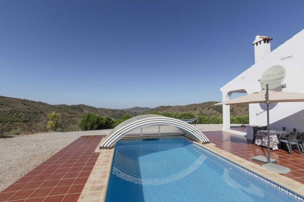 Landhuis te koop in Spanje - Andalusi - Mlaga - Salares -  279.000