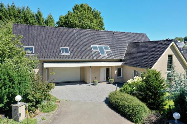 Villa for sale in Belgium - Walloni - Prov. Luxemburg - BULLANGE -  695.000
