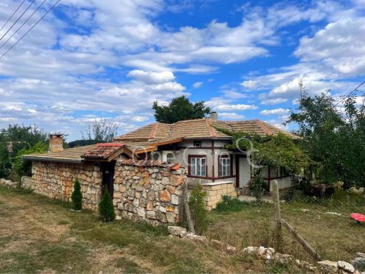 Woonhuis te koop in Bulgarije - NoordOost - Zementsi -  42.500