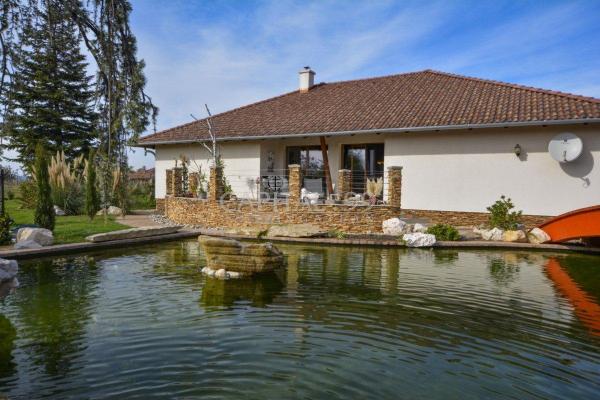Villa te koop in Hongarije - Pannonia (West) - Balaton - Cserszegtomaj -  650.000