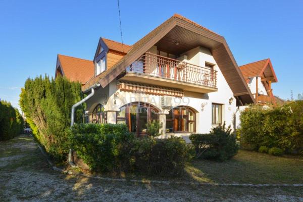 Villa te koop in Hongarije - Pannonia (West) - Balaton - Gyenesdias -  390.000
