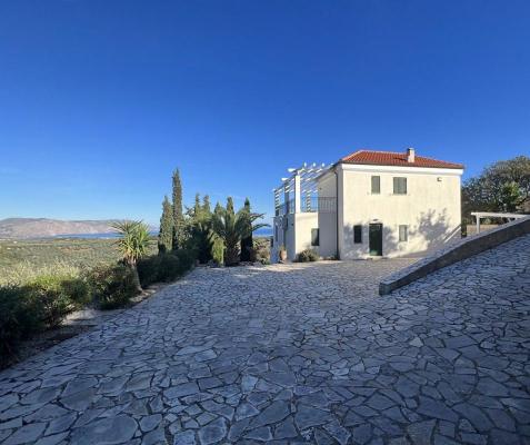 Villa for sale in Greece - Crete (Kreta) - Chania -  890.000