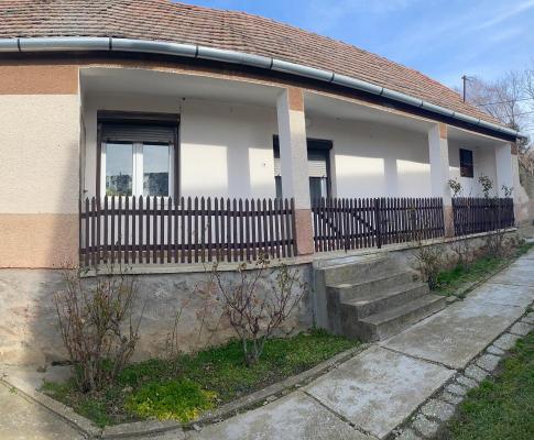 House for sale in Hungary - Pannonia (West) - Baranya (Pcs) - Pcsudvard -  83.000