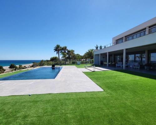 Villa te koop in Spanje - Cataloni - Costa Dorada - L`Hospitalet De L`infant -  2.950.000