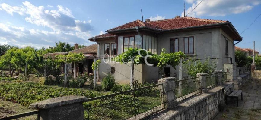 Haus zu verkaufen in Bulgarien - North-Eastern - Vladimirovo -  27.000