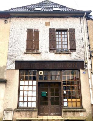 Woonhuis te koop in Frankrijk - Auvergne - Puy-de-Dme - Montaigut en Combraille -  50.000