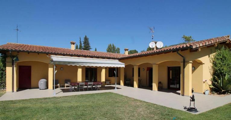 Villa te koop in Spanje - Cataloni - Gerona - Sales De Llierca -  590.000