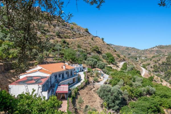 Landhuis te koop in Spanje - Andalusi - Mlaga - Canillas De Albaida -  495.000