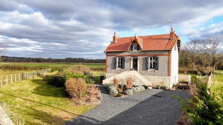 Maison de Campagne te koop in Frankrijk - Bourgogne - Nivre - Saint Hilaire Fontaine -  178.000